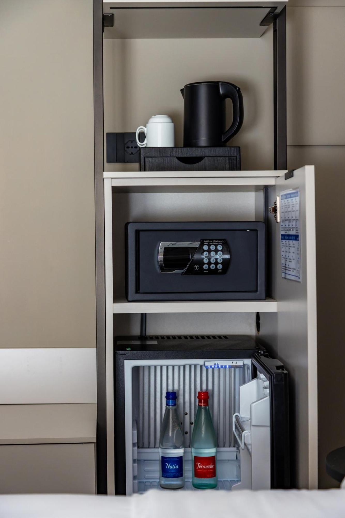 נאפולי Mh Suites Plebiscito מראה חיצוני תמונה